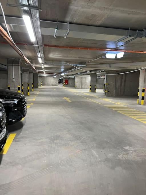 Brand New Modern Apartment-2 Rooms-Balcony-Garage Budapest Exteriör bild