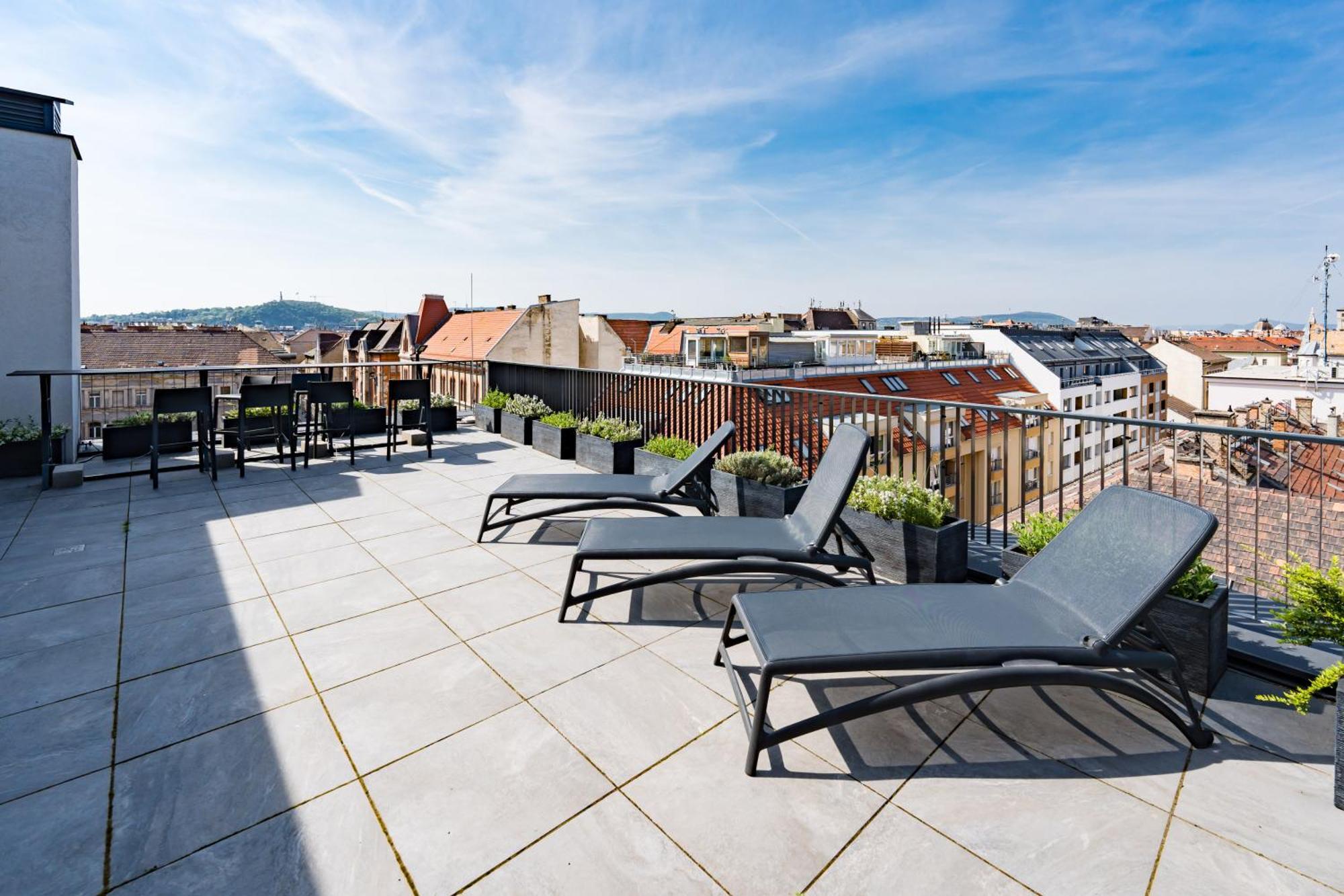 Brand New Modern Apartment-2 Rooms-Balcony-Garage Budapest Exteriör bild