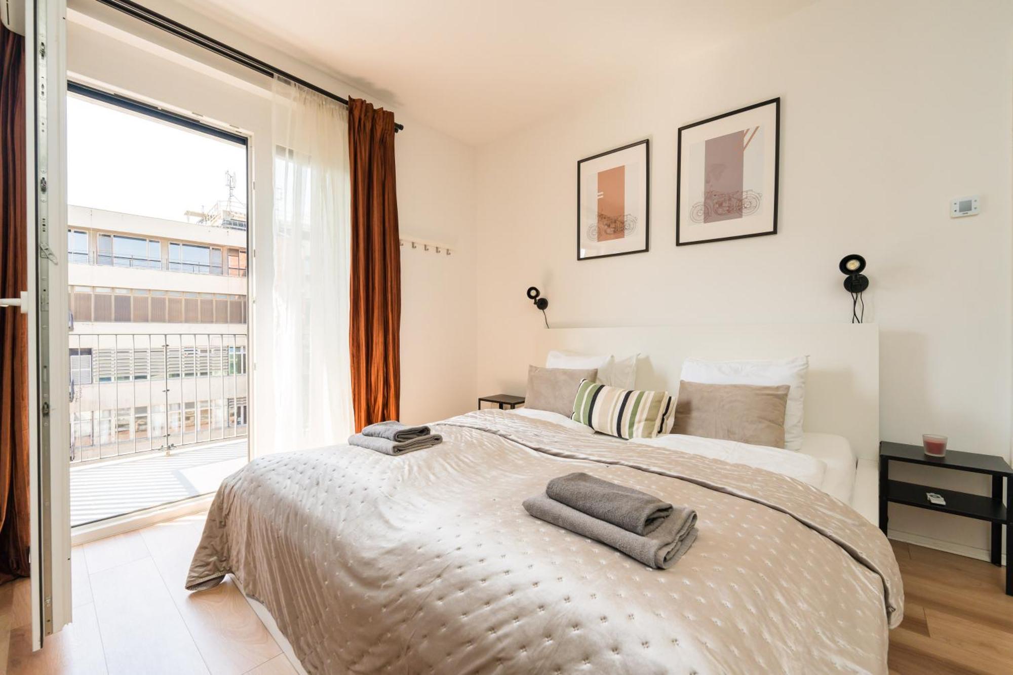 Brand New Modern Apartment-2 Rooms-Balcony-Garage Budapest Exteriör bild